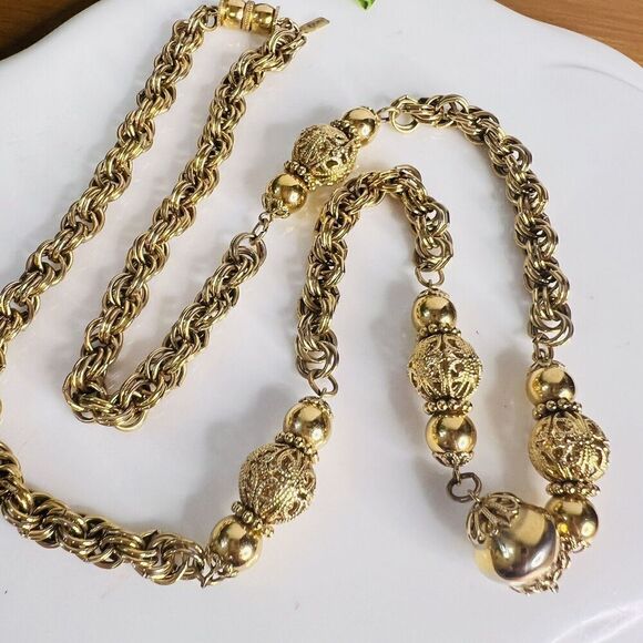 1928 Chunky Interlocking Chain Victorian Filigree Beads Gold Tone Necklace 1422 - Picture 6 of 11